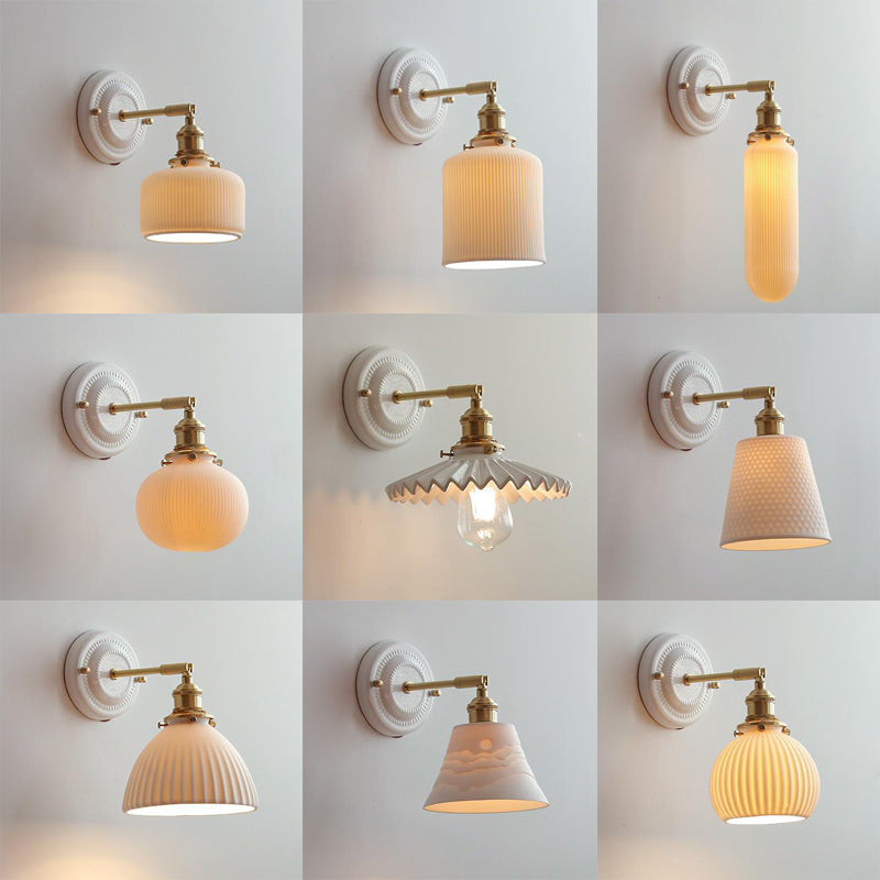 Classic Brass-Finished Vintage Ceramic Round Wall Sconce Lamp for Living Room
