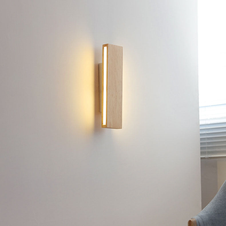 Nordic Style Rotatable Solid Wood LED Wall Sconce for Contemporary Spaces