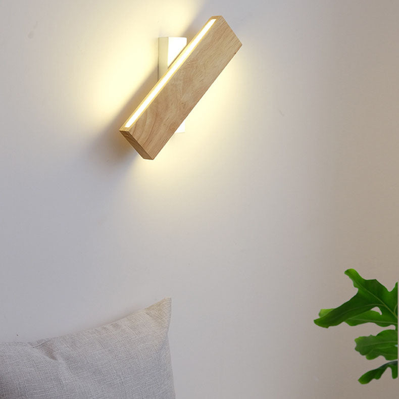 Nordic Style Rotatable Solid Wood LED Wall Sconce for Contemporary Spaces
