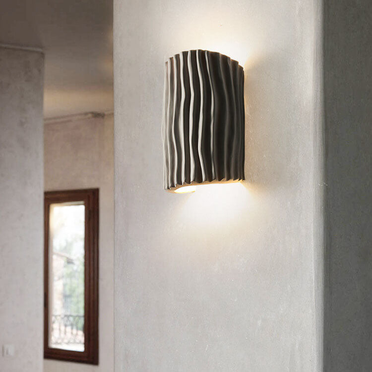 Nordic Design Resin Striped Half Cylinder 2-Light Wall Sconce for Living Room