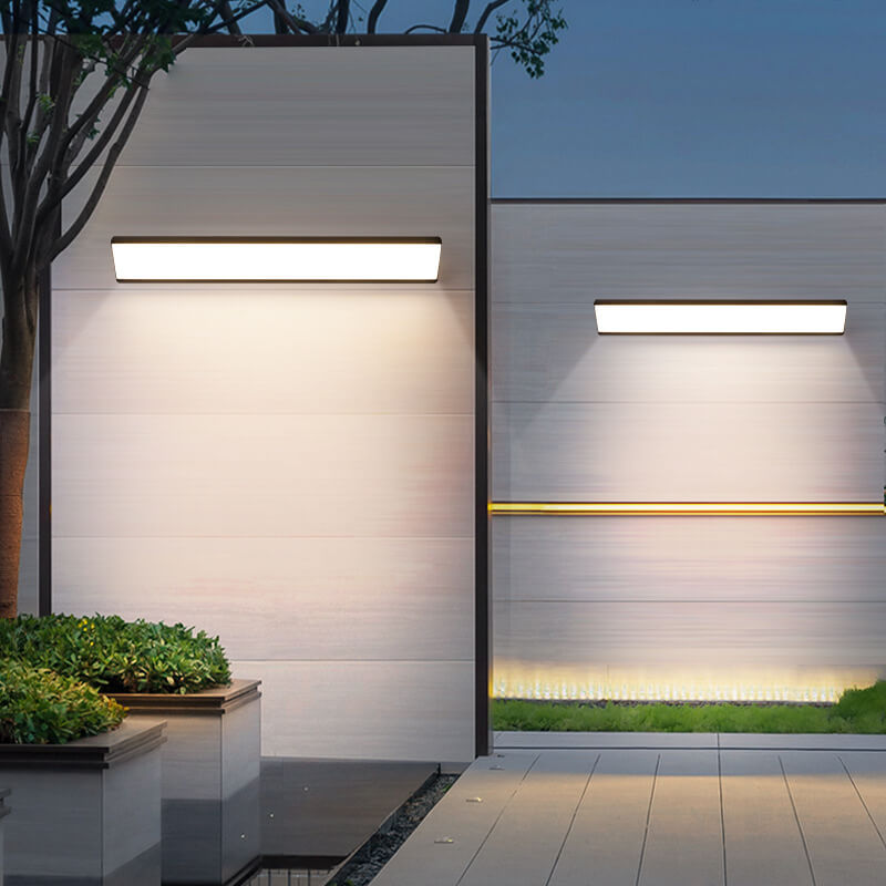 Sleek Black Aluminum LED Wall Sconce Lamp for Indoor Outdoor Use