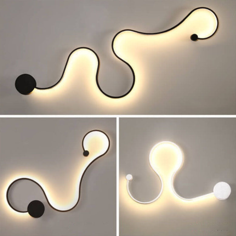 Sleek Silver Aluminum Snake Shaped LED Wall Sconce for Modern Decor