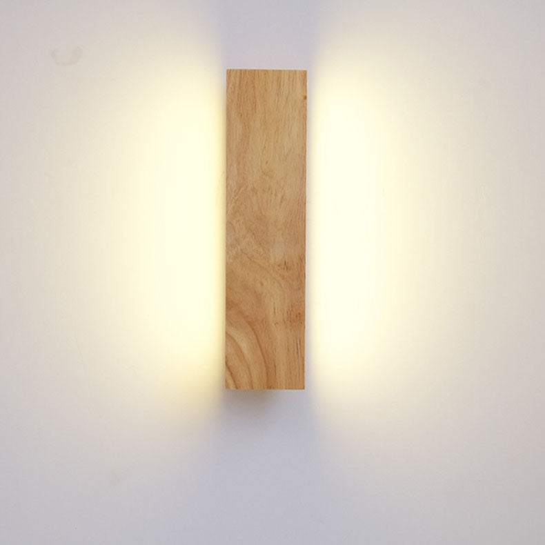Nordic Style Rotatable Solid Wood LED Wall Sconce for Contemporary Spaces