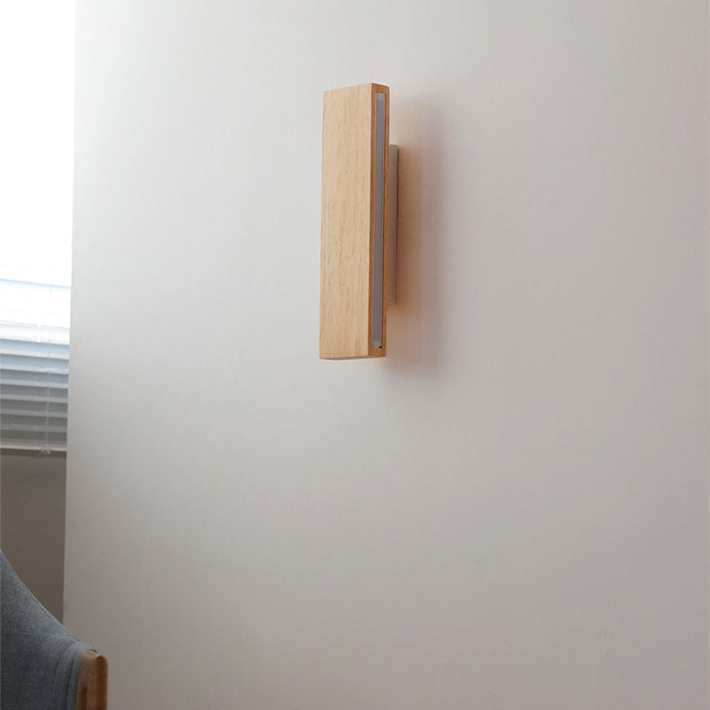 Nordic Style Rotatable Solid Wood LED Wall Sconce for Contemporary Spaces