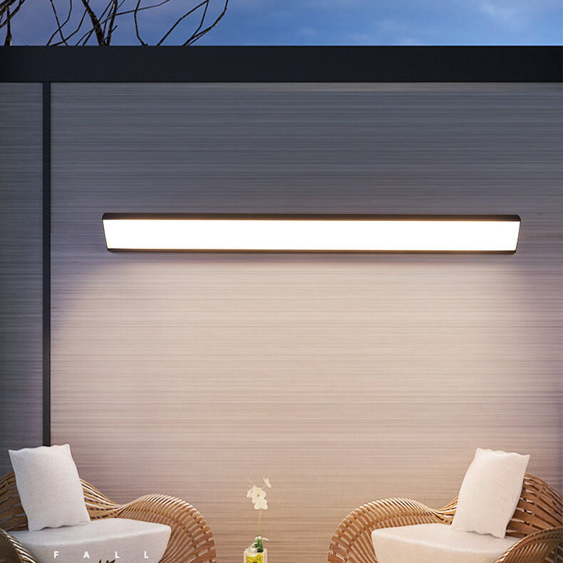Sleek Black Aluminum LED Wall Sconce Lamp for Indoor Outdoor Use