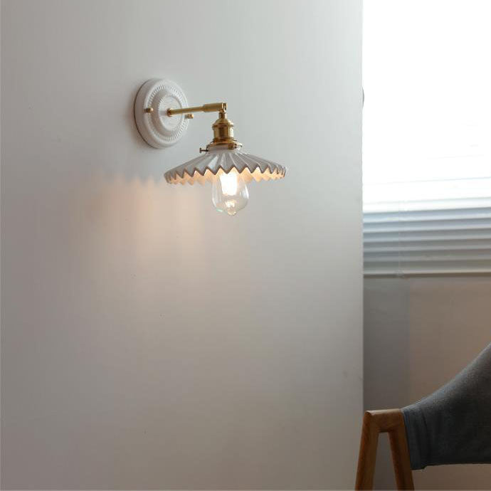 Classic Brass-Finished Vintage Ceramic Round Wall Sconce Lamp for Living Room