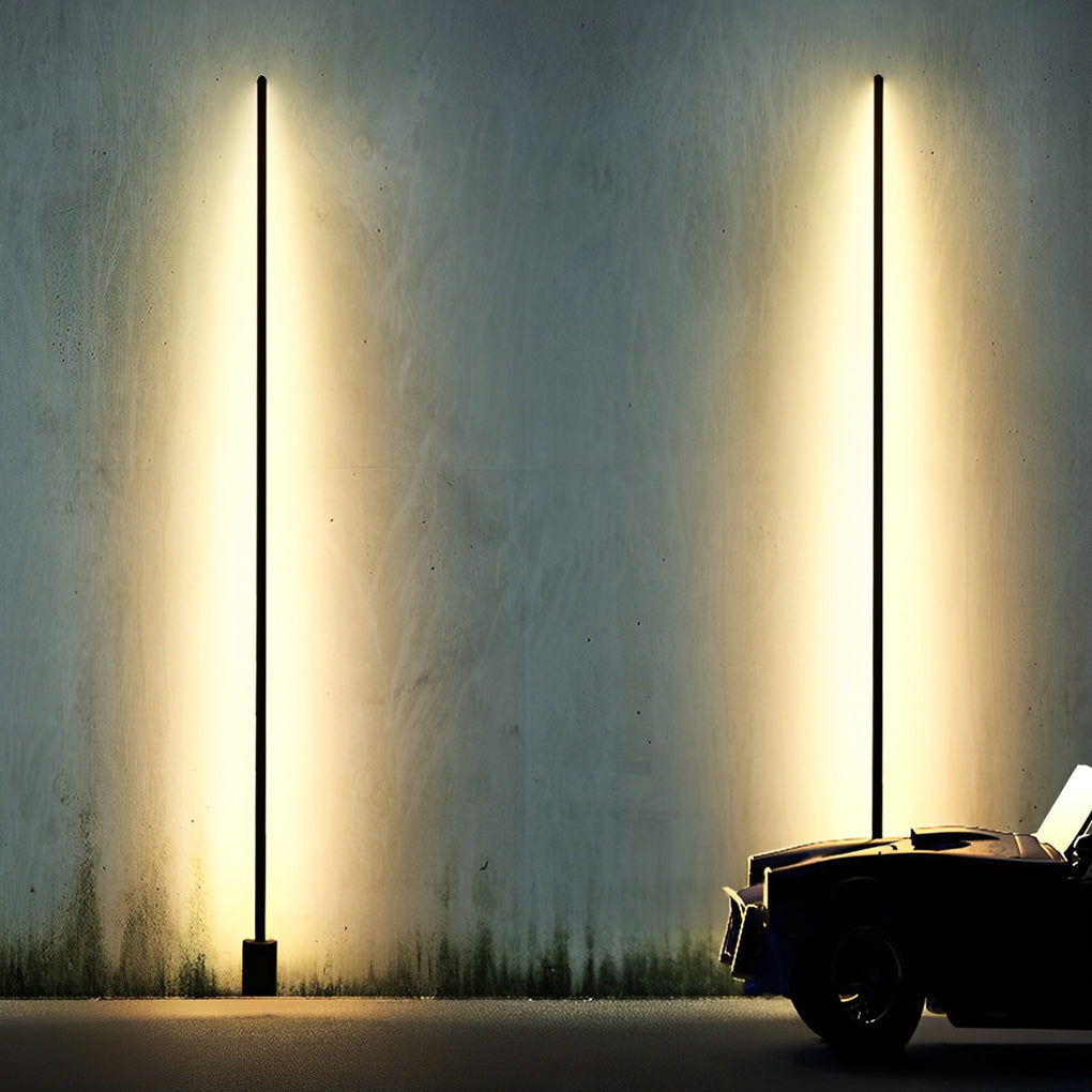 Sleek Waterproof LED Linear Outdoor Floor Lamp for Patio & Garden Lighting