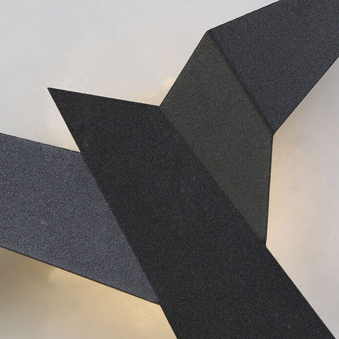 Modern Artistic Bird-Inspired Metal LED Wall Sconce for Living Room