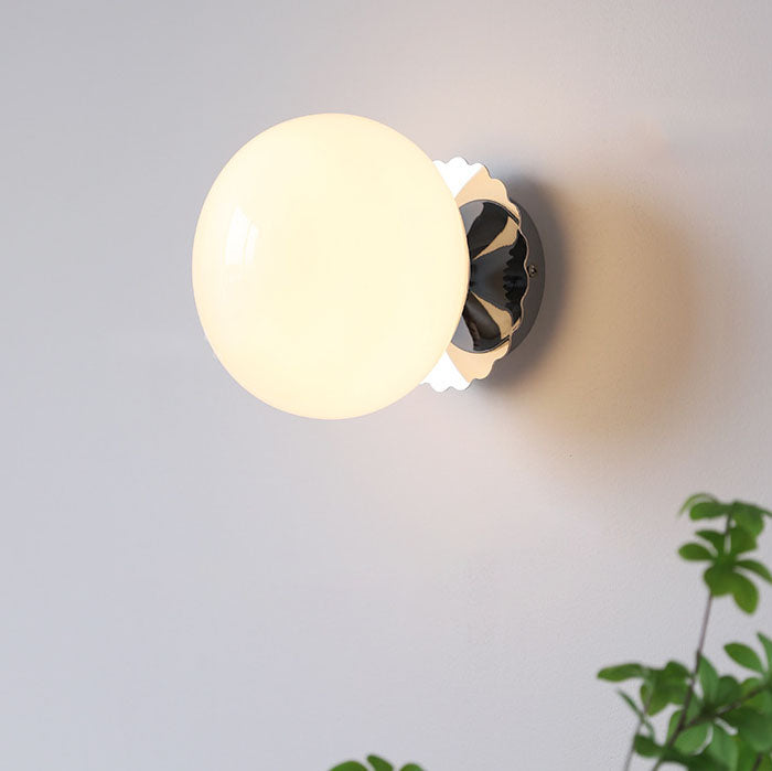 Rustic Industrial Black Iron and Glass Round Wall Sconce Lamp for Hallway