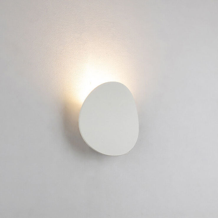 Sleek Black Round LED Wall Sconce for Indoor and Outdoor Use