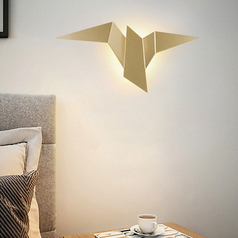 Modern Artistic Bird-Inspired Metal LED Wall Sconce for Living Room