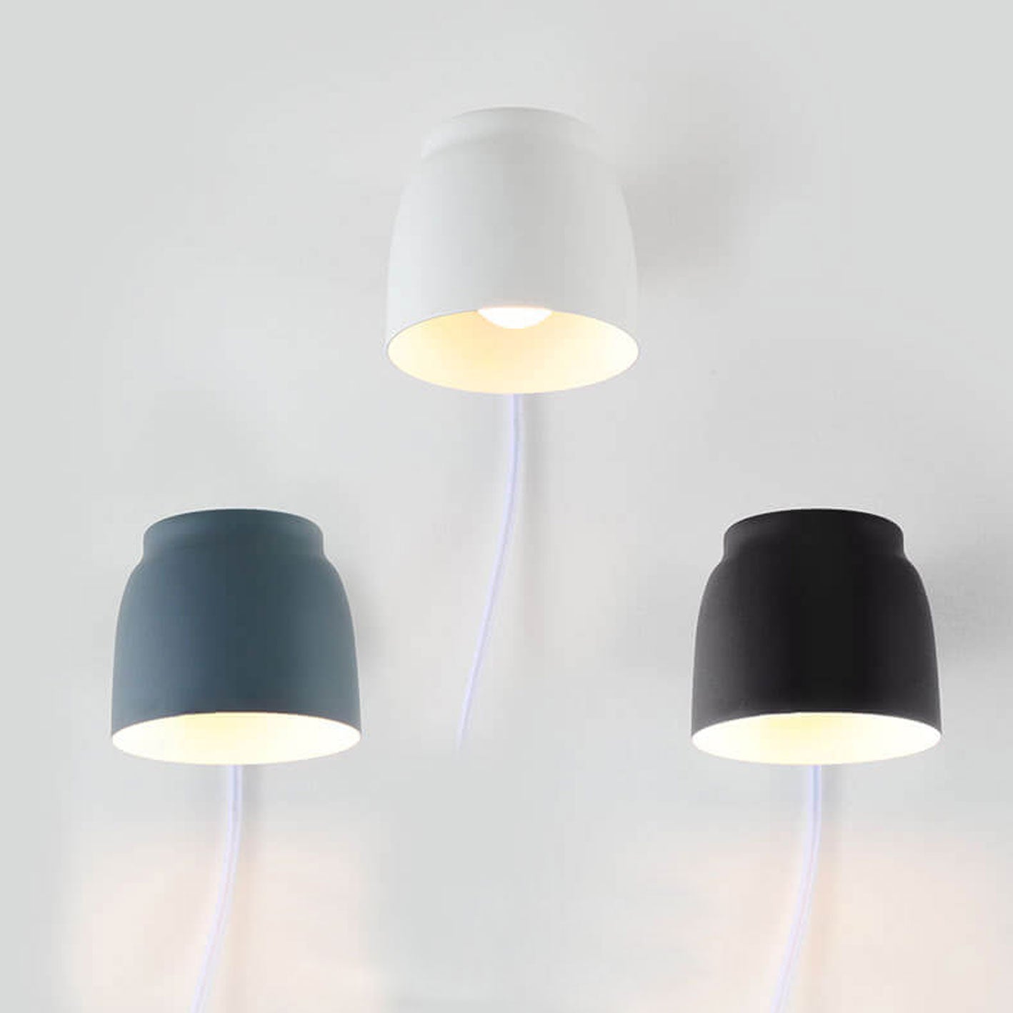 Scandinavian Minimalist Rotatable 1-Light Column Wall Sconce in White