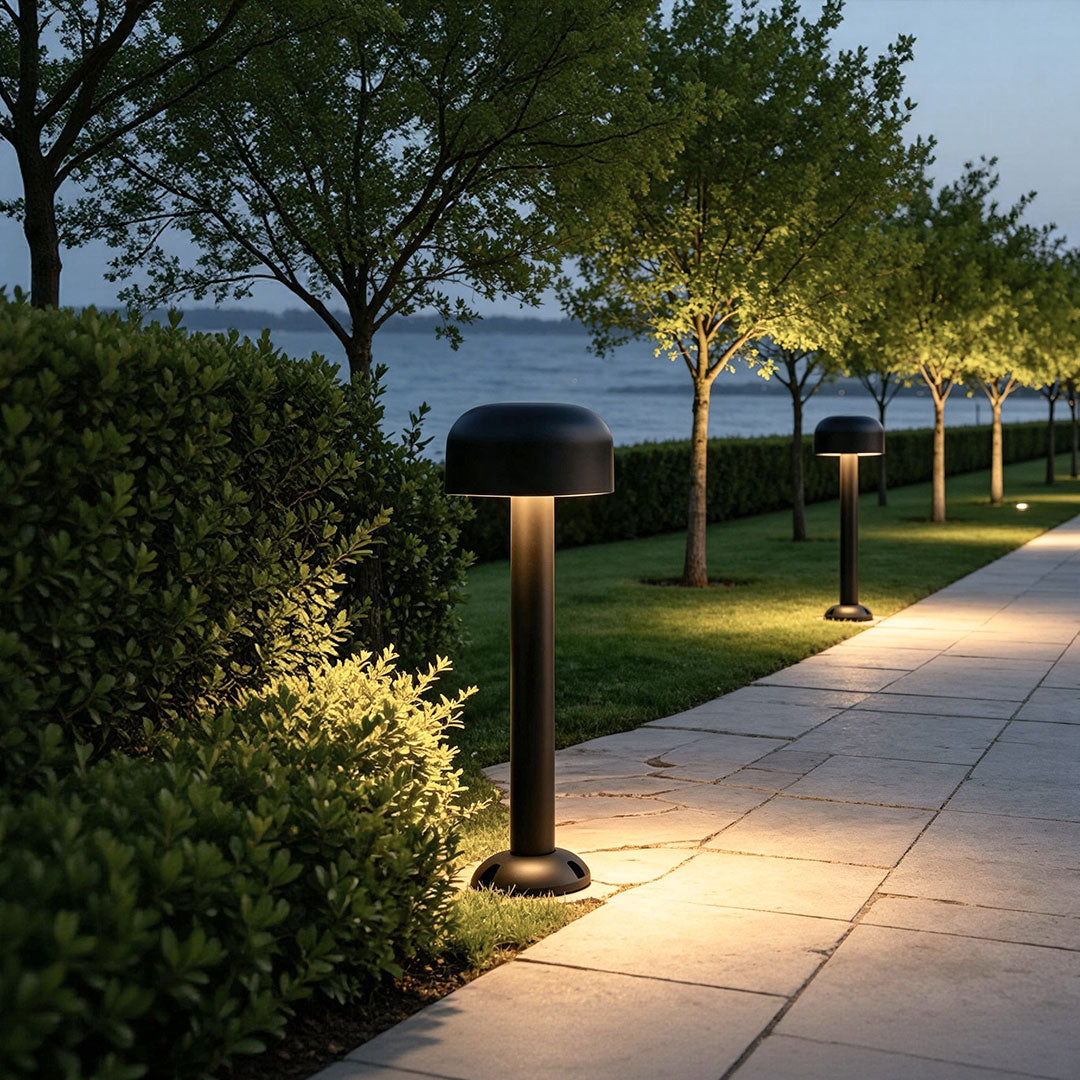 Colorful LED Mushroom-Shaped Outdoor Garden Pathway Lights, Plastic Fixtures