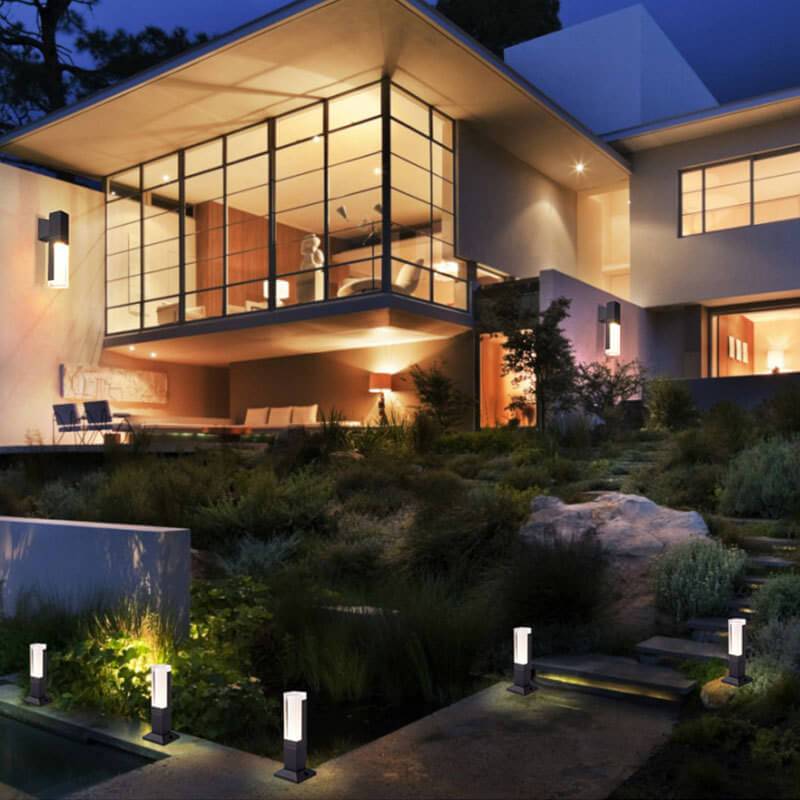 Stylish Acrylic LED Outdoor Waterproof Garden Light Column in White