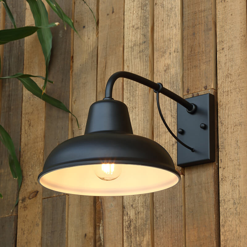 Antique-Style Waterproof Iron Outdoor Wall Sconce Lamp for Patio Garden