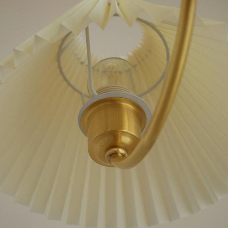 Nordic Retro Copper Pleated 3/5-Light Chandelier for Living Room Decor