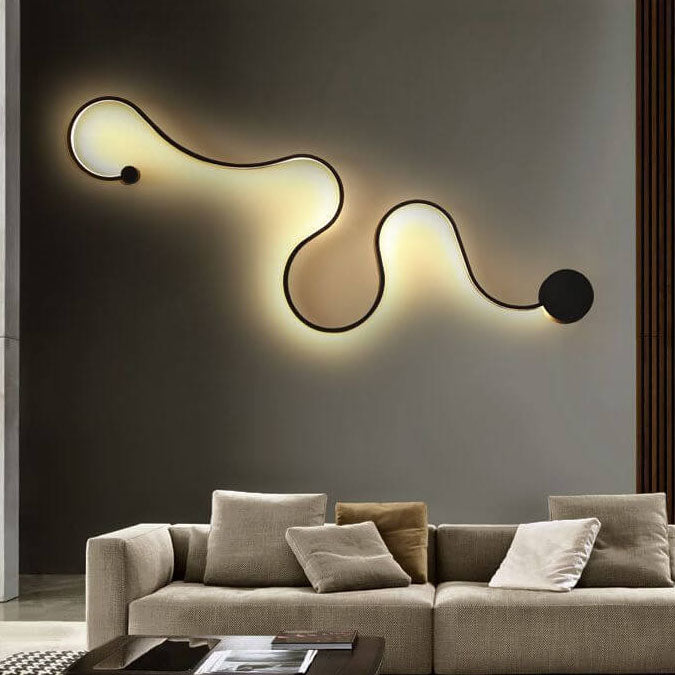 Sleek Silver Aluminum Snake Shaped LED Wall Sconce for Modern Decor