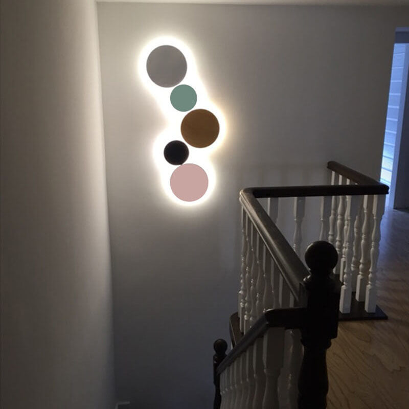 Colorful Round Iron LED Wall Sconce Light Fixture for Modern Decor