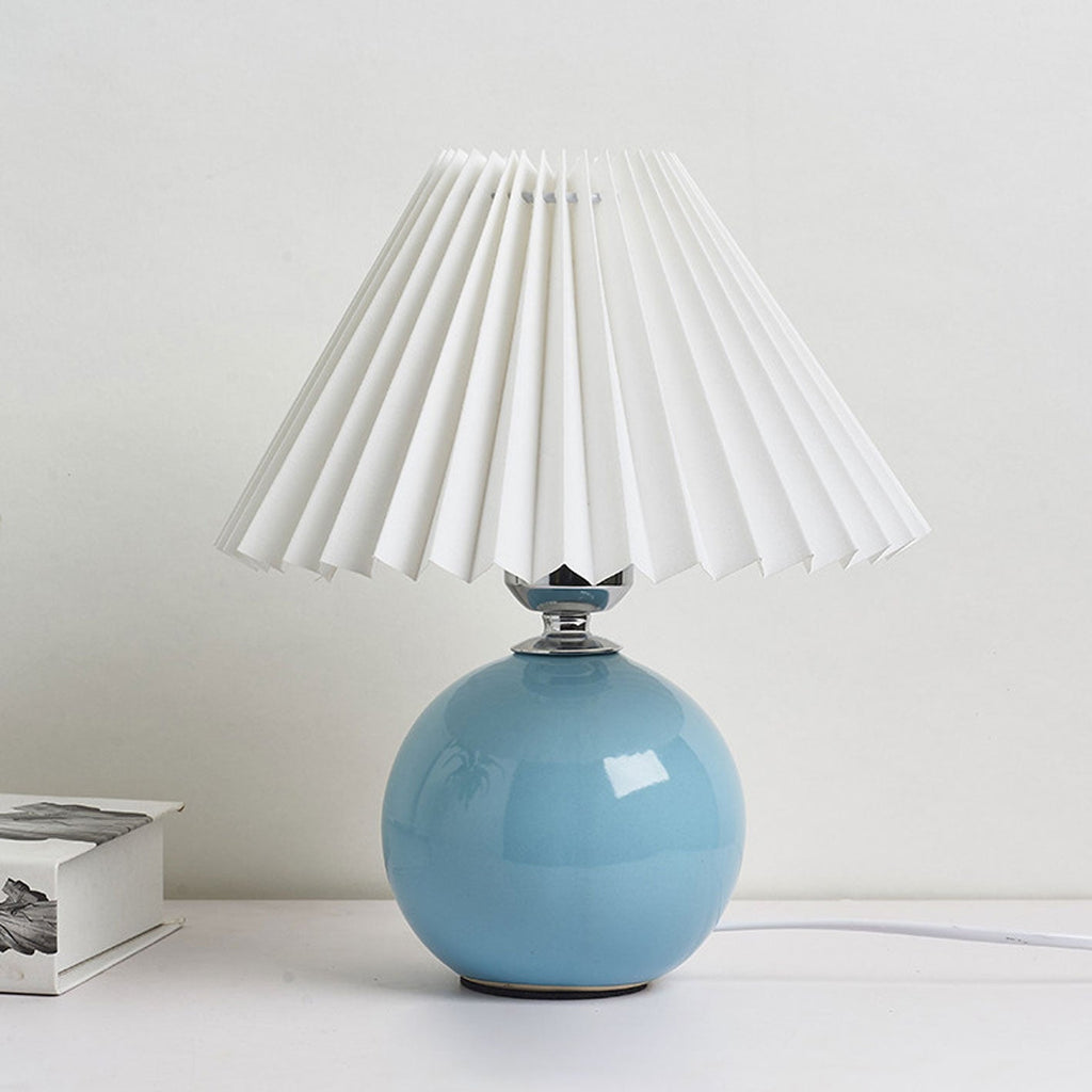 Nordic Minimalist White Ceramic Pleated Table Lamp for Bedroom Desk