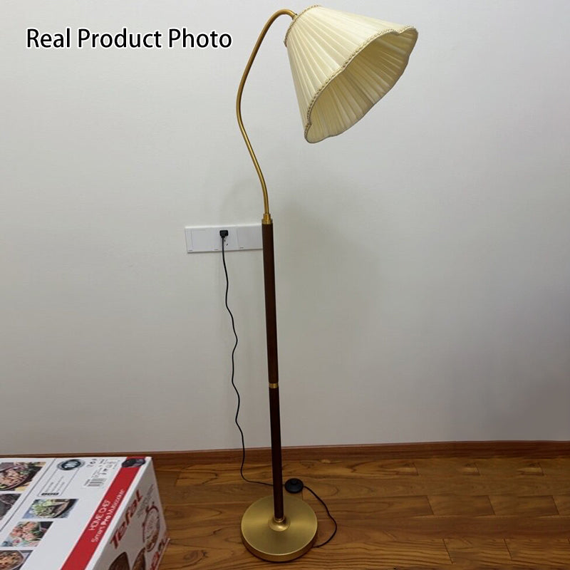 Elegant Japanese Vintage Flower Design Solid Wood Floor Lamp for Living Room