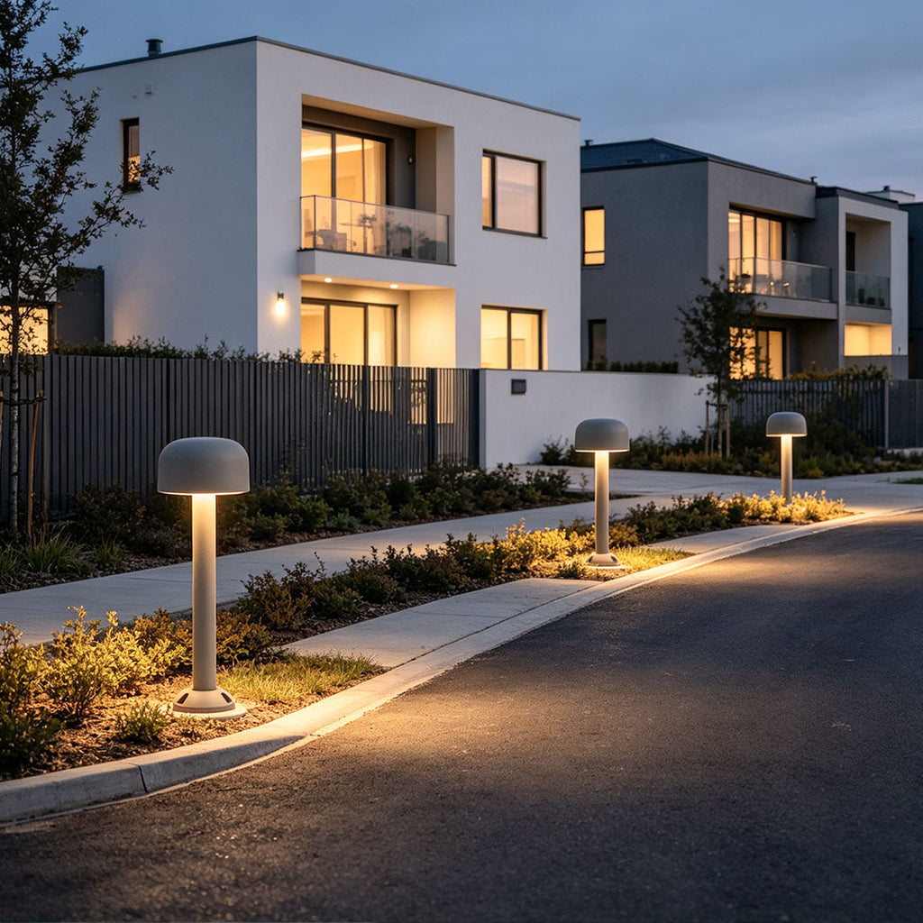 Colorful LED Mushroom-Shaped Outdoor Garden Pathway Lights, Plastic Fixtures