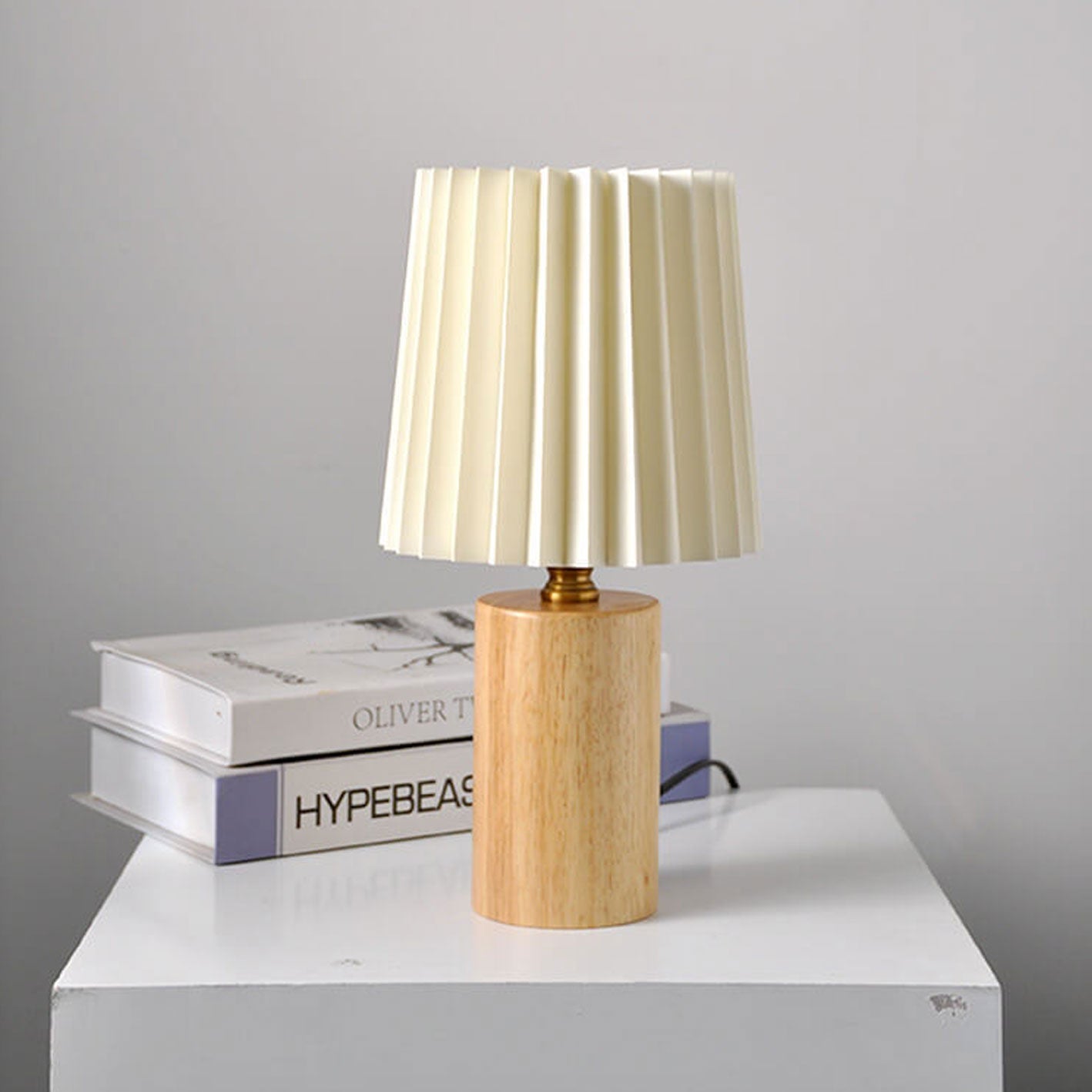 Elegant Vintage Korean Pleated Column Table Lamp with Solid Wood Base