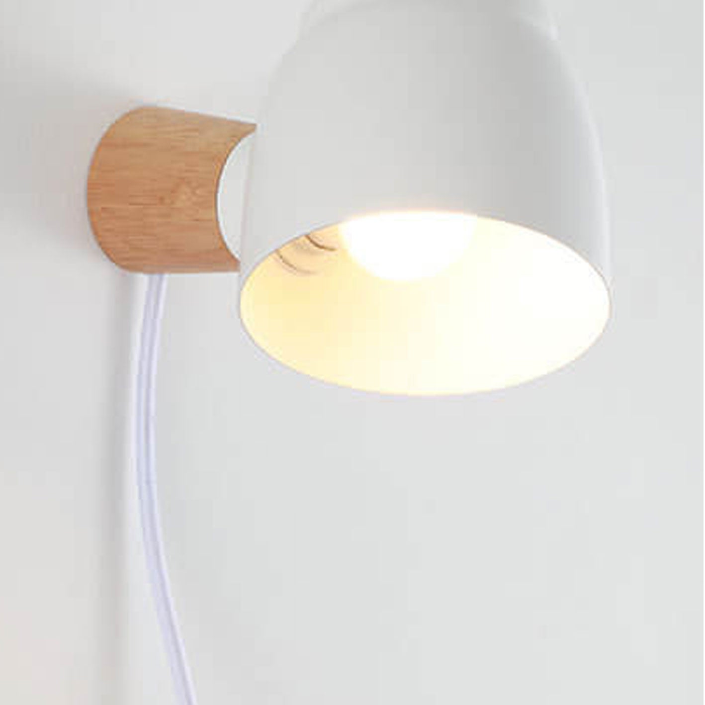 Scandinavian Minimalist Rotatable 1-Light Column Wall Sconce in White