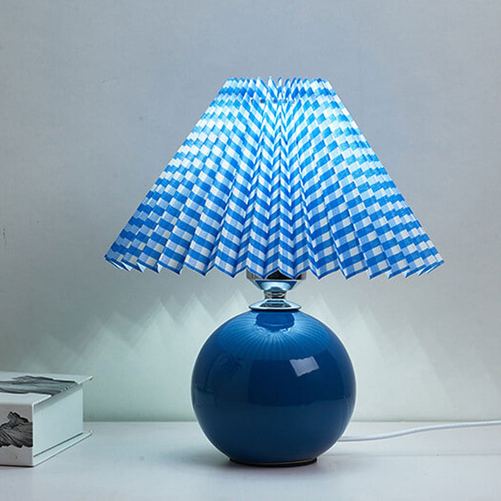 Nordic Minimalist White Ceramic Pleated Table Lamp for Bedroom Desk