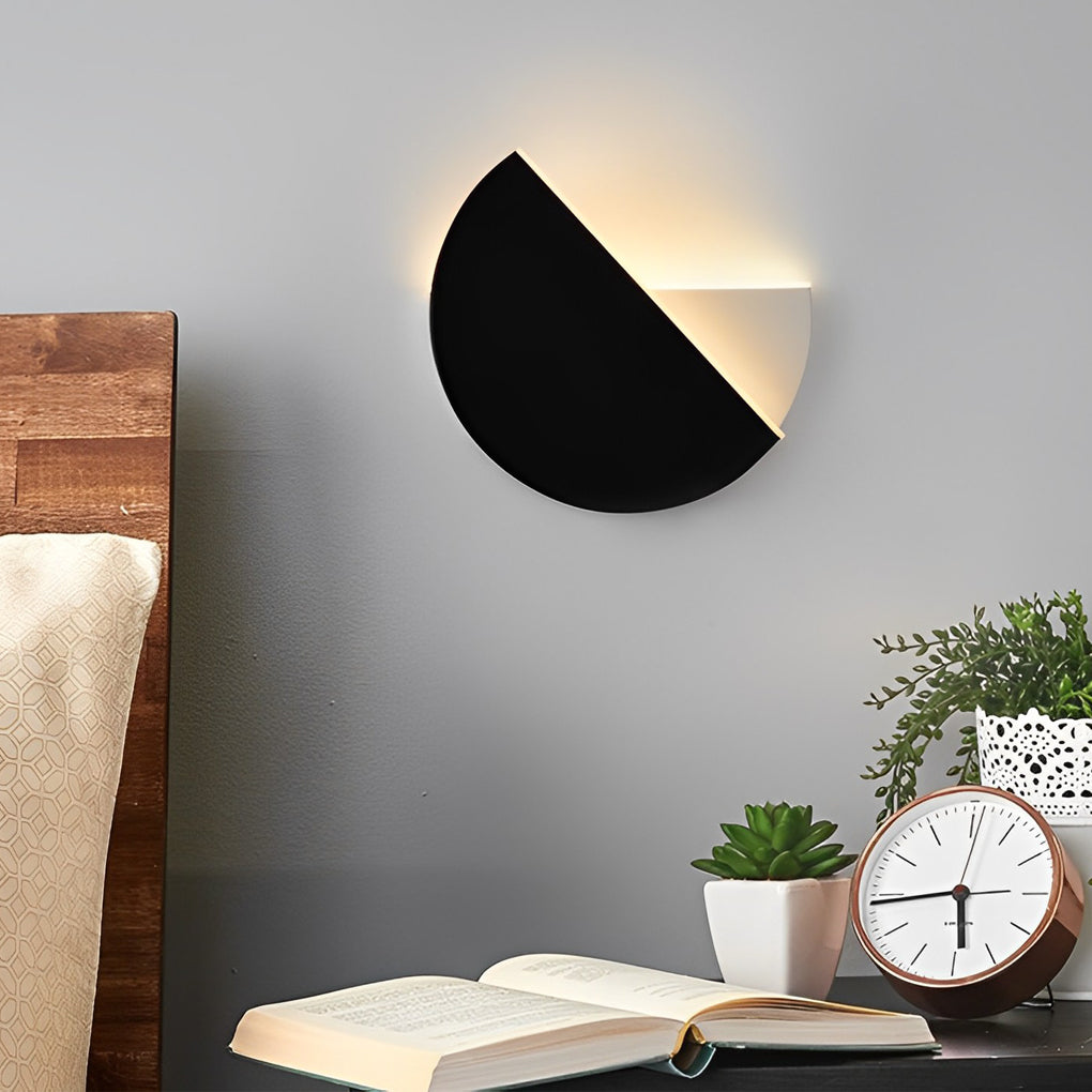 Modern Black Nordic 350° Rotatable LED Wall Sconce for Living Room