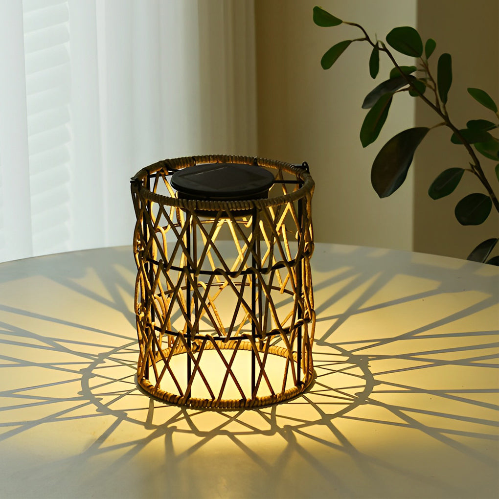 Waterproof Rattan Solar Garden Lantern Light for Outdoor Patio Décor