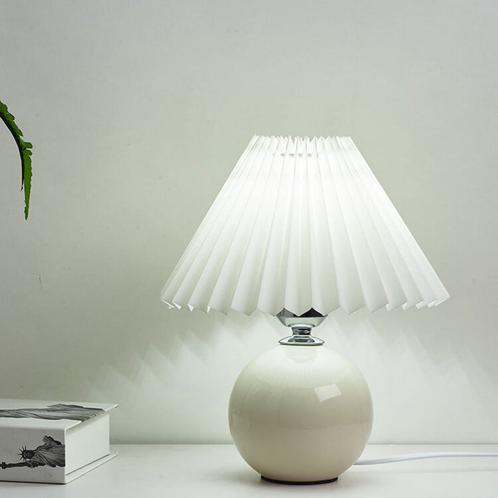 Nordic Minimalist White Ceramic Pleated Table Lamp for Bedroom Desk