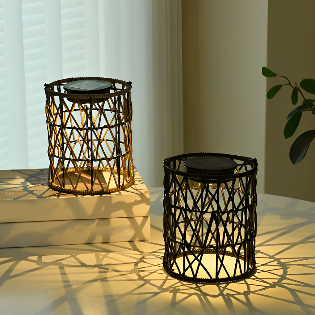 Waterproof Rattan Solar Garden Lantern Light for Outdoor Patio Décor