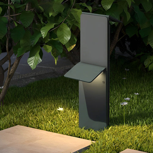 Contemporary Black Vertical LED Solar Pathway Lights for Outdoor Walkways