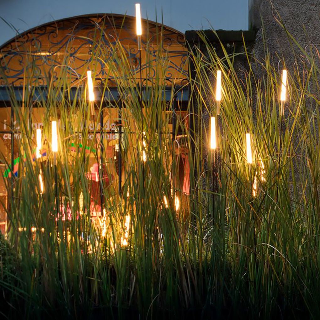 Metal Landscape Light Spikes - Outdoor LED Lawn Lighting for Gardens