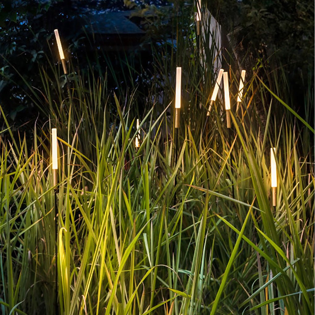 Metal Landscape Light Spikes - Outdoor LED Lawn Lighting for Gardens