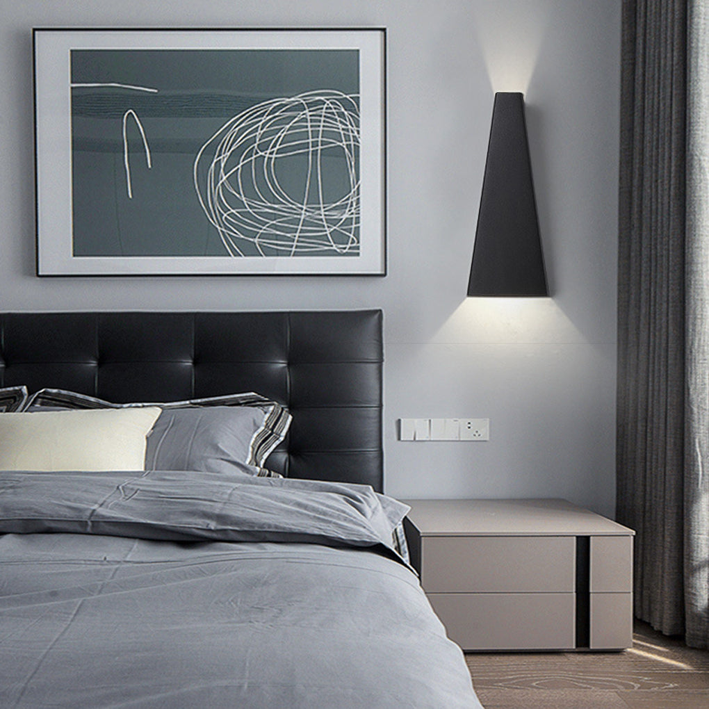 Stylish Waterproof Nordic 10W LED Up & Down Wall Lamp for Indoors