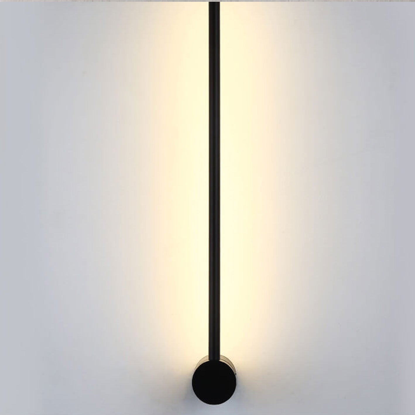 Stylish Minimalist Silver Aluminum LED Wall Sconce for Living Room Lighting
