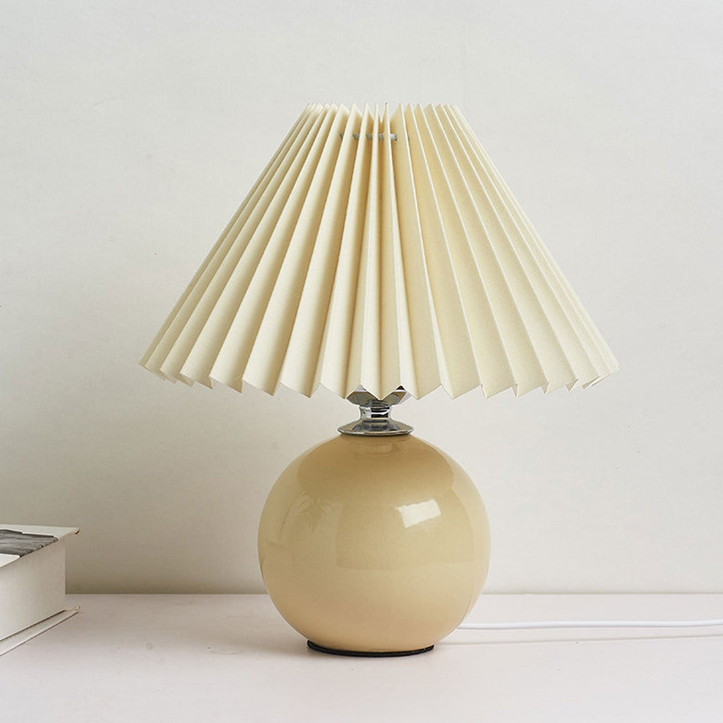 Nordic Minimalist White Ceramic Pleated Table Lamp for Bedroom Desk