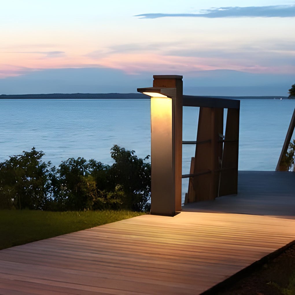 Modern Low Voltage Solar LED Bollard Light for Outdoor Landscaping