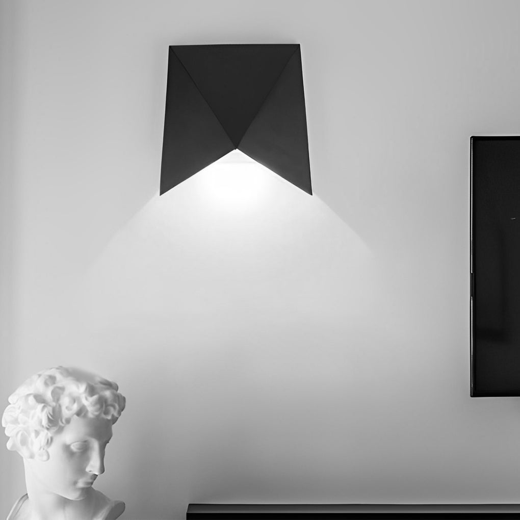 Waterproof Aluminum Geometric LED Wall Sconce for Modern Outdoor Spaces