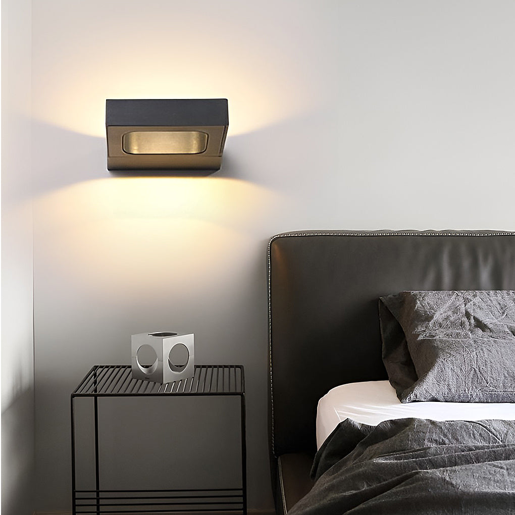Adjustable 360° Rotating LED Wall Sconce Light Fixture for Modern Spaces