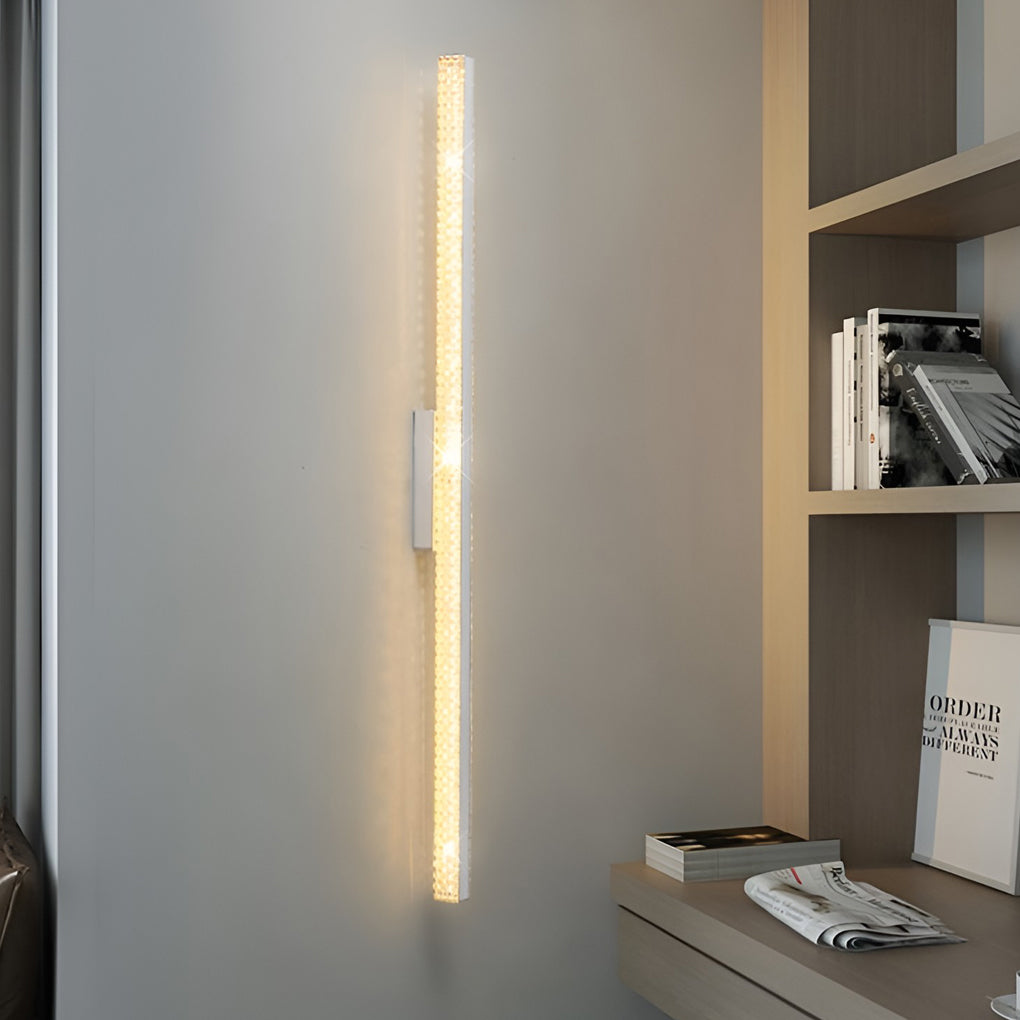 Modern Clear Acrylic Linear LED Wall Sconce for Entryway or Hallway