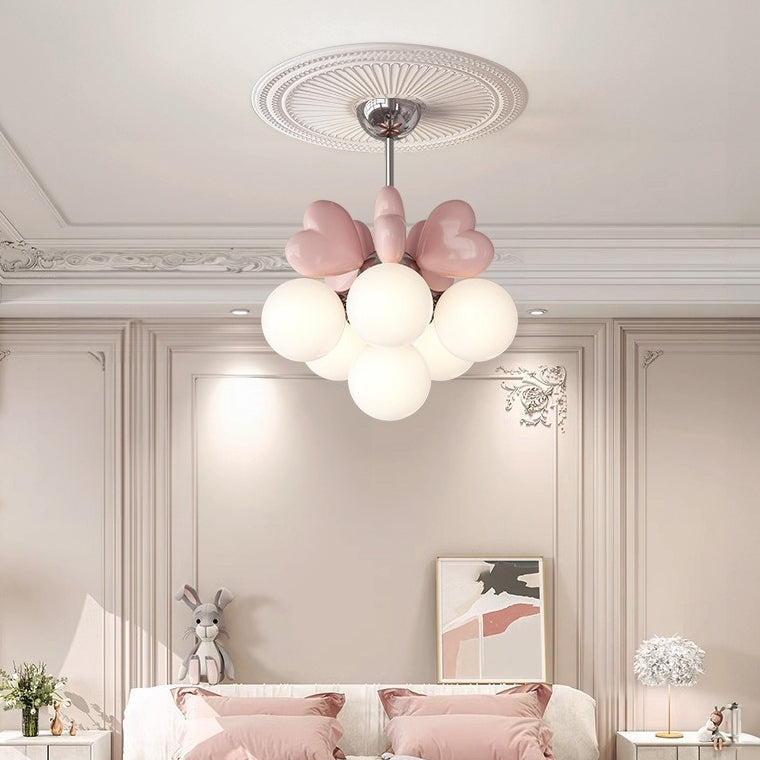 Nordic Cream Heart-Shaped Resin Pendant Chandelier for Living Room