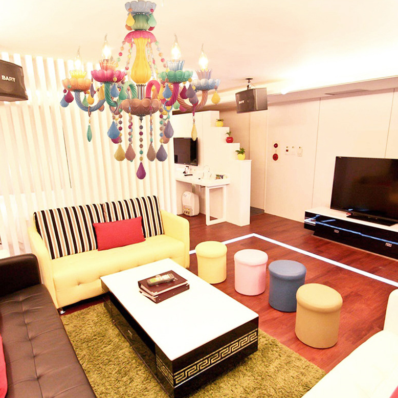 Modern Resin and Iron Candle-Shaped 5-Light Chandelier for Living Room