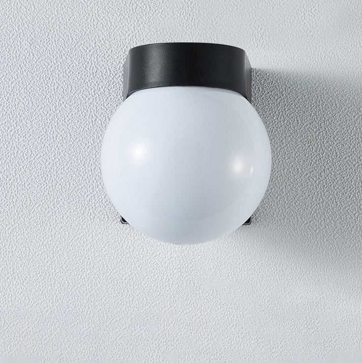 Modern Clear Polycarbonate Waterproof Wall Sconce Lamp for Outdoor Patio