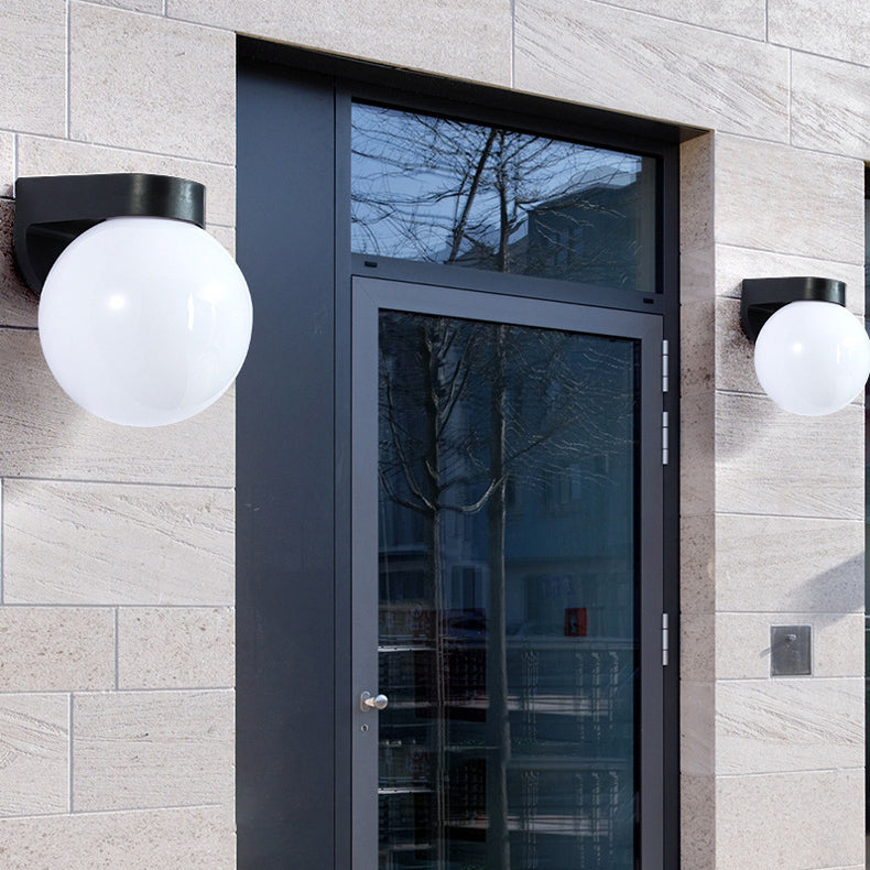 Modern Clear Polycarbonate Waterproof Wall Sconce Lamp for Outdoor Patio