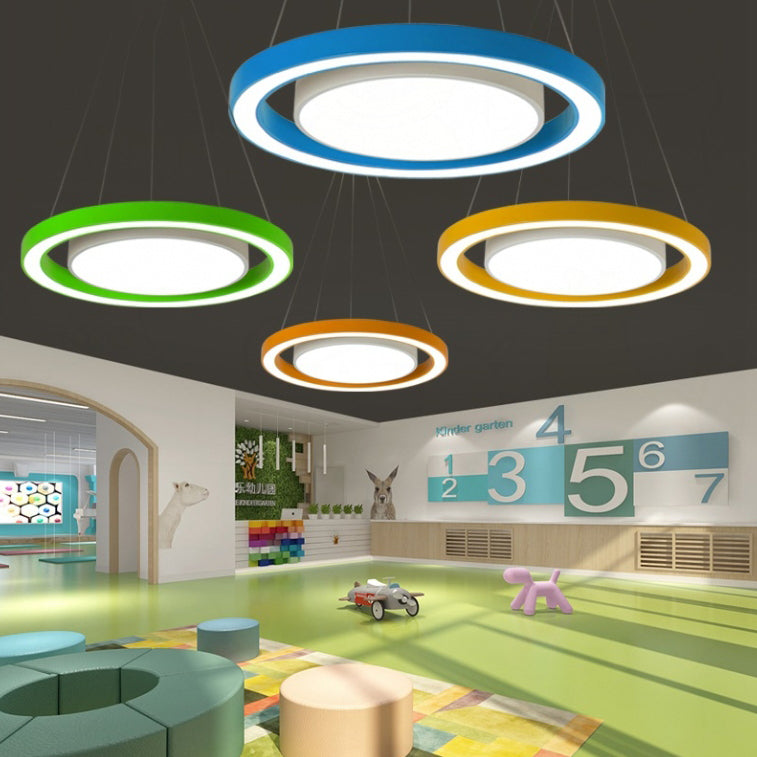 Sleek Black Round LED Island Chandelier Light for Modern Bedroom Decor
