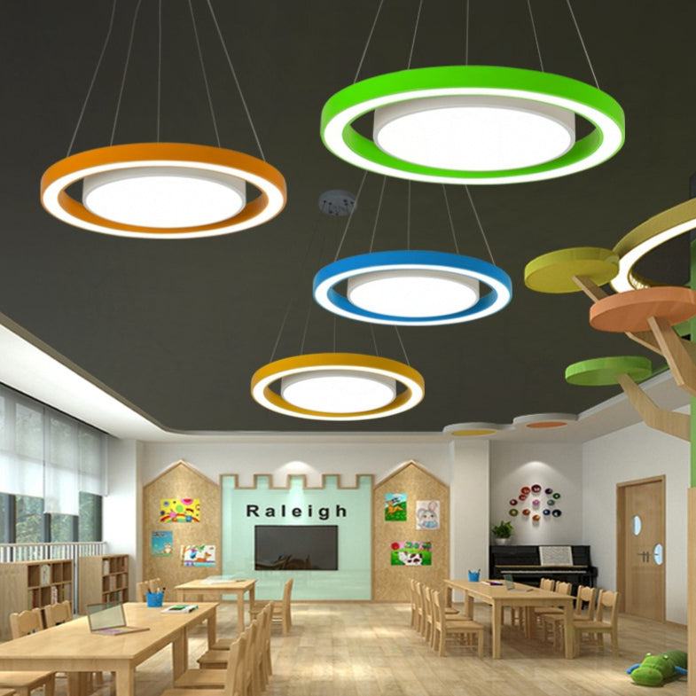 Sleek Black Round LED Island Chandelier Light for Modern Bedroom Decor