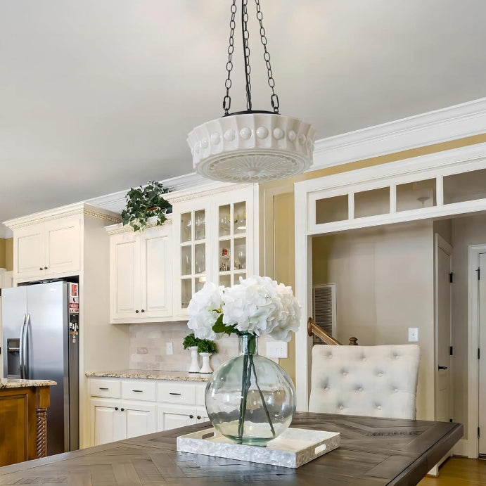 Vintage-inspired Iron and Glass Floral Drum Shade 3-Light Chandelier for Living Room