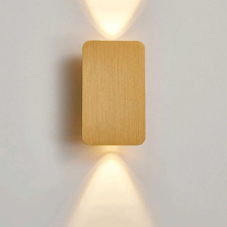 Sleek Aluminum LED Wall Sconce Lamp for Nordic Minimalist Interiors